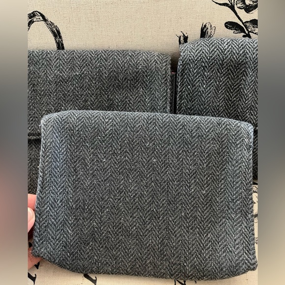 Air Canada Business First Class Amenity Bag Toiletry Case Grey Chevron Tweed NEW - Picture 7 of 8